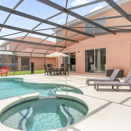 Large Spacious Home W Private Pool & Hot Tub Davenport Buitenkant foto
